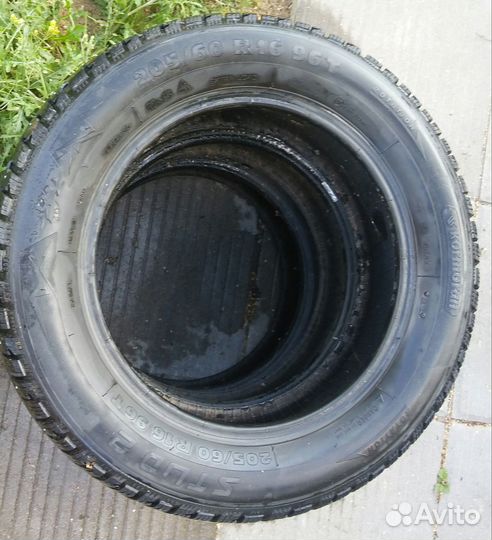 Kormoran Stud 2 205/60 R16 96T
