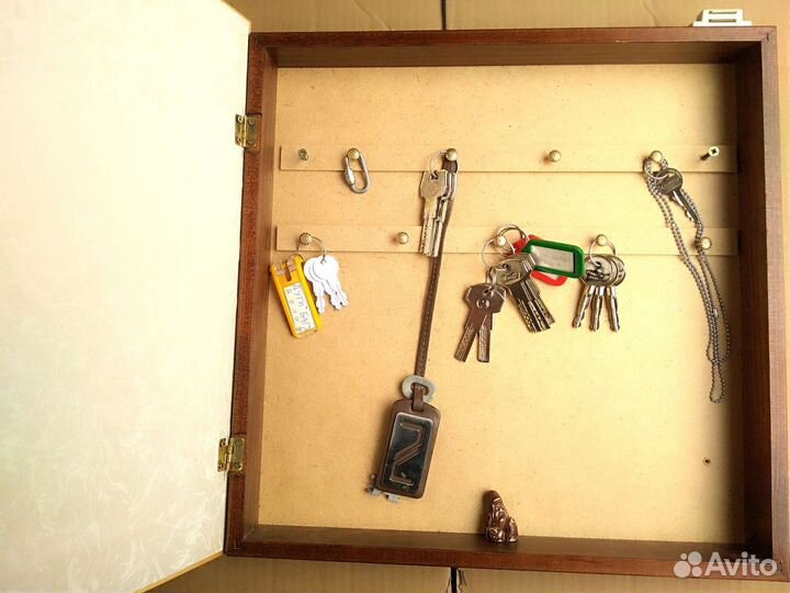 Ключница настенная из дерева