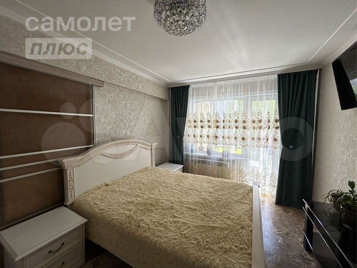 2-к. квартира, 66,8 м², 2/5 эт.