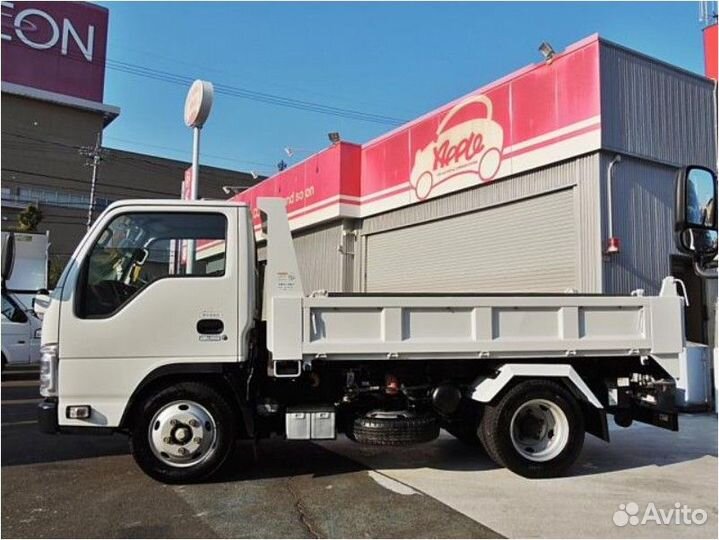 Isuzu Elf, 2018