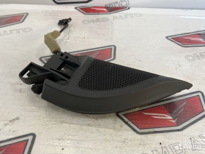 Крышка зеркала внутренняя левая Фольксваген Гольф