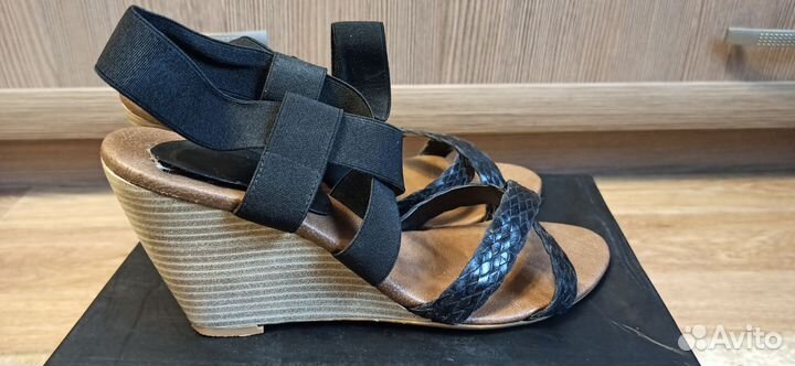 Босоножки женские 39 размер