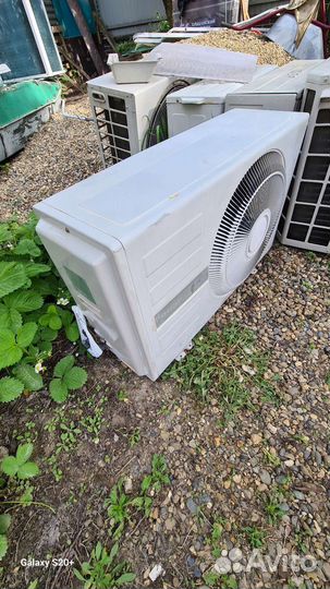 Hitachi инверторный 40 м.кв