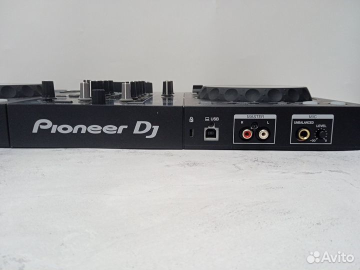 DJ пульт pioneer ddj-400