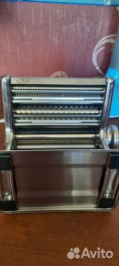 Машинка для пасты и нарезки лапши