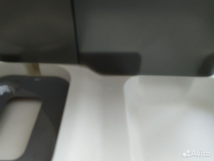 Автоматическая поилка кормушка для кошки