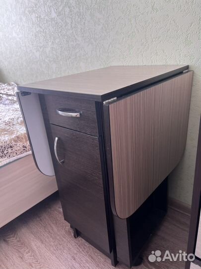 Письменный стол тумба