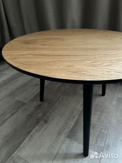 Дизайнерский журнальный столик