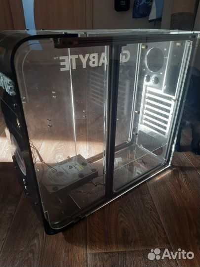 Игровой корпус для пк Gigabyte