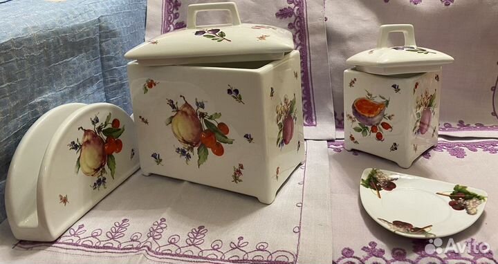 Imari комплект ёмкости + салфетница +.не б/у