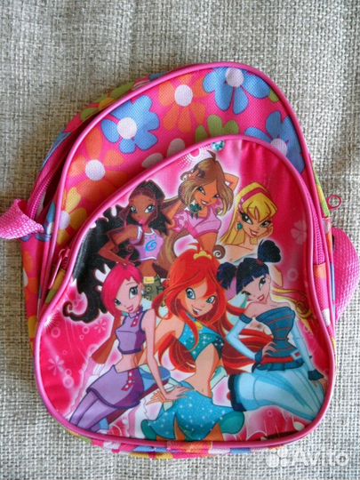 Журналы, диски, сумочка всеВинкс