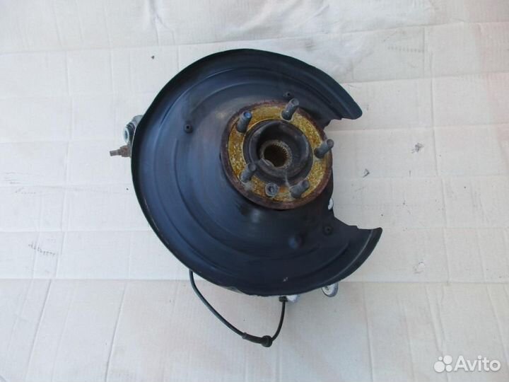 Кулак подвески задний правый Range Rover Sport 2