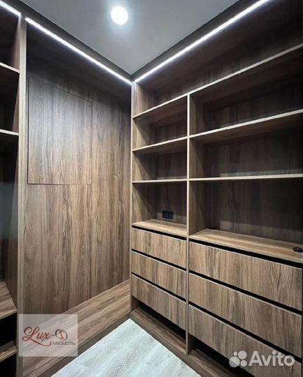 Шкаф-купе, гардеробная