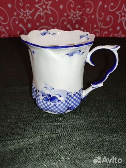 Фарфоровые чашки