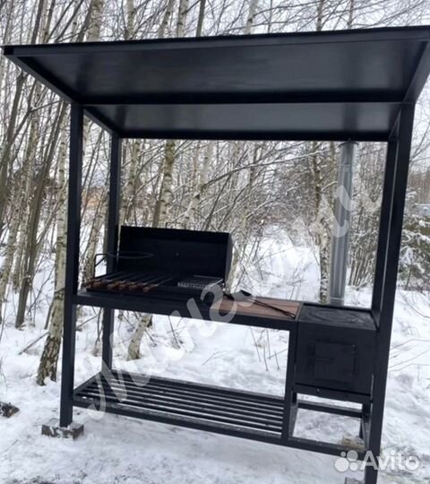 Мангал с крышей