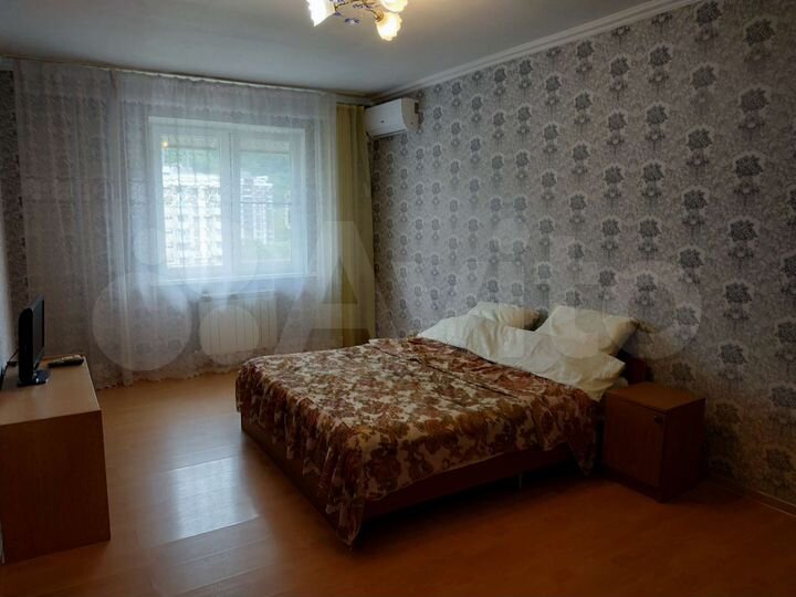 1-к. квартира, 46 м², 8/10 эт.