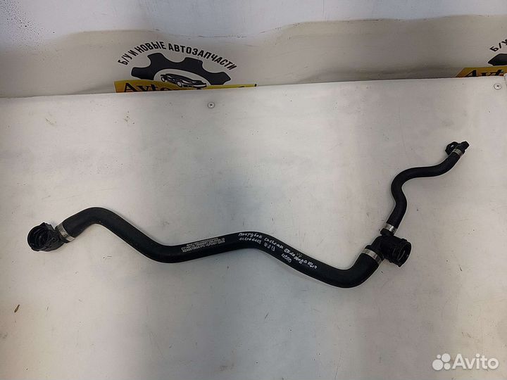 Патрубок системы охлаждения Mercedes W213