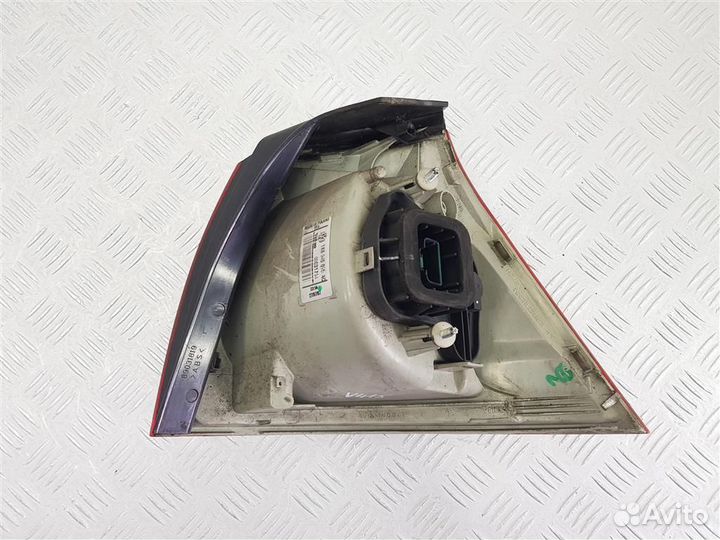 Фонарь задний левый Volkswagen Golf