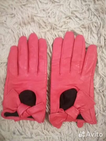 Перчатки