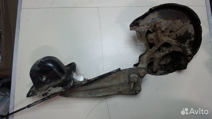 Ступица (кулак, цапфа) Volkswagen Touran, 2004