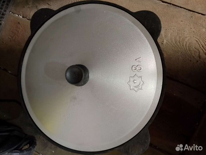 Казан чугунный новый