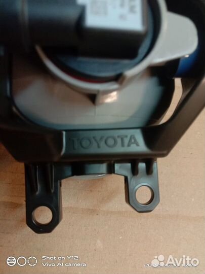 Фара противотуманная Toyota/Lexus 81210-47010
