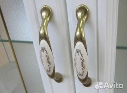 Витрина угловая