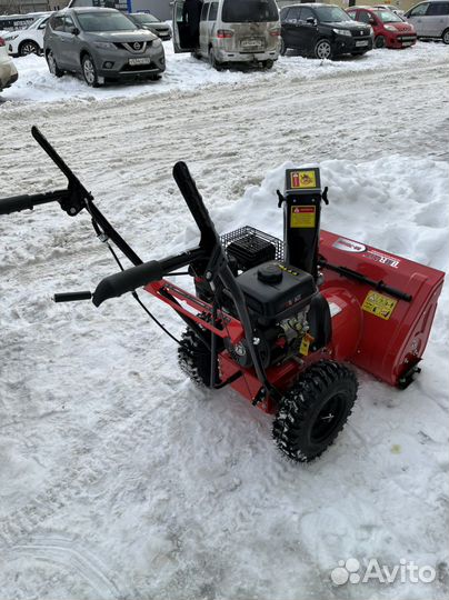 Снегоуборщик 7 л с