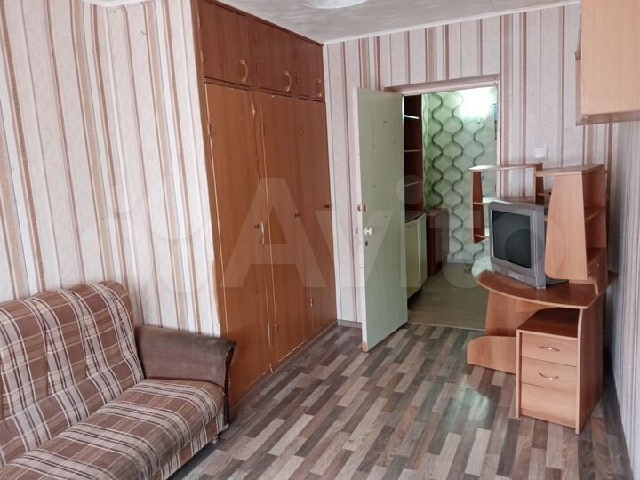 Комната 18 м² в 4-к., 8/9 эт.