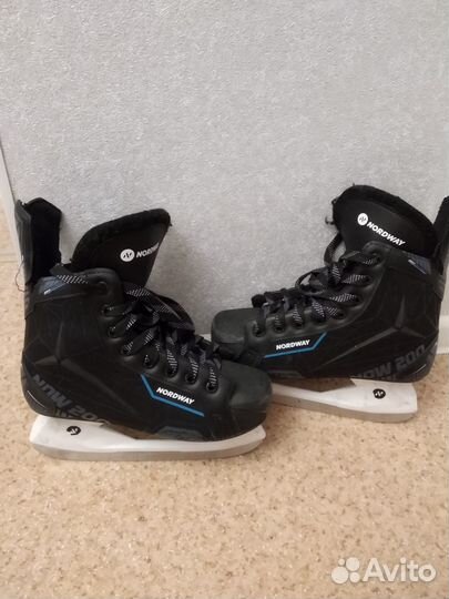 Коньки хоккейные 38 размер