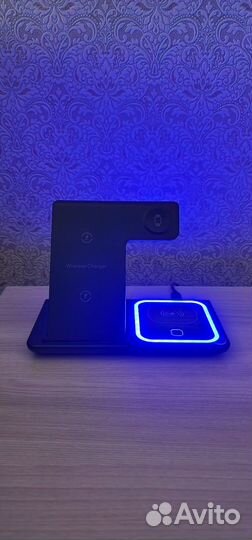 Новая беспроводная зарядка 3 в 1