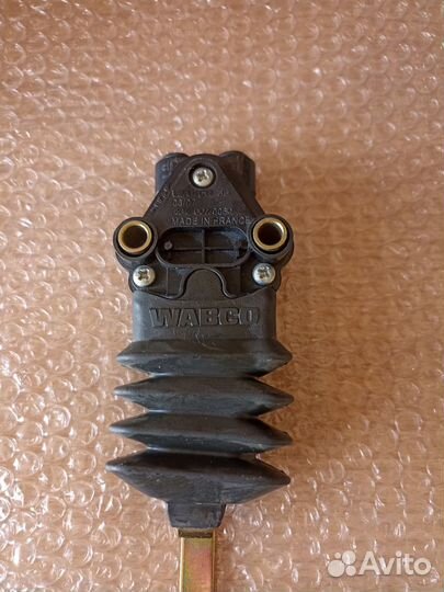 Кран уровня пола Renault