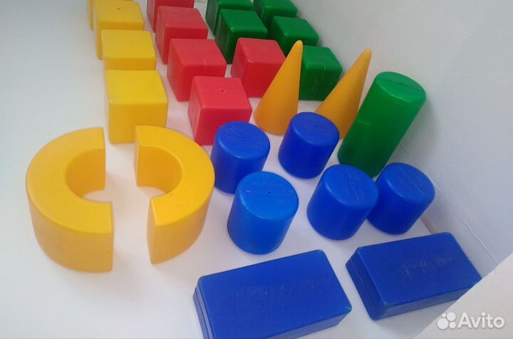 Детские развивающие игрушки кубики формы