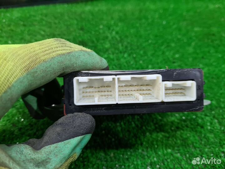 Блок управления центральным замком Lexus GS S190 2