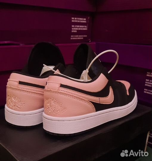 Air jordan 1 low crimson tint