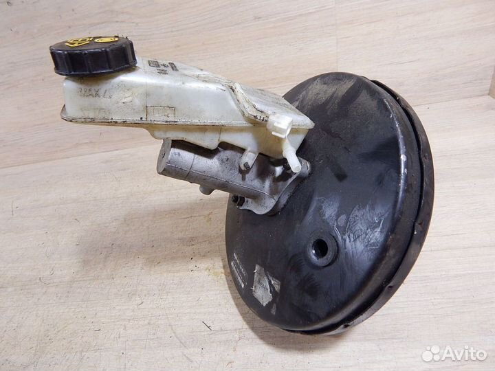 Вакуумный усилитель тормозов Ford Focus 2