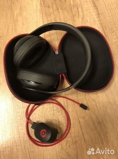 Блютуз наушники Beats studio