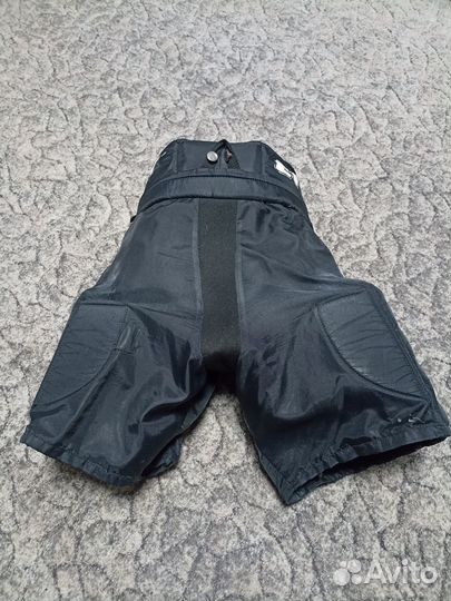 Продам хоккейные трусы