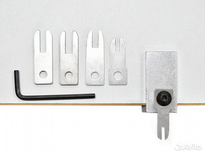 Приспособление для вдевания замка в молнию Sewpart