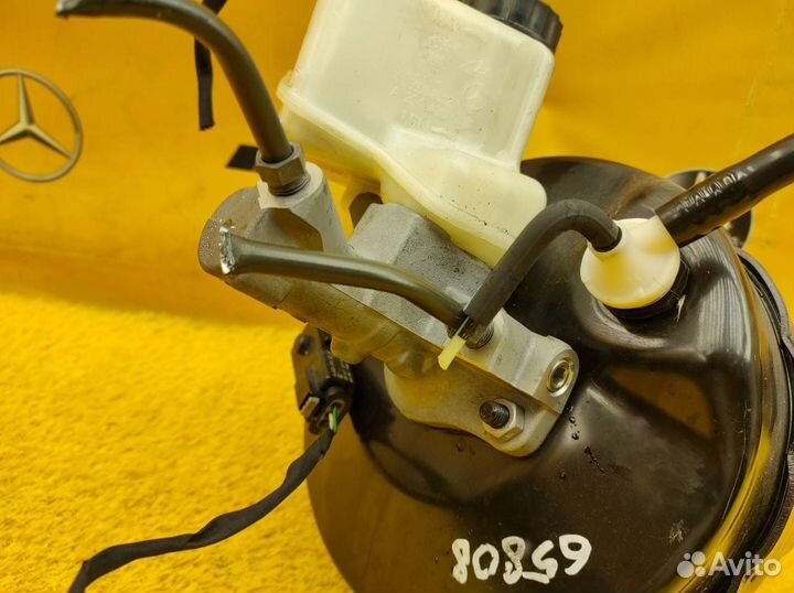 Вакуумный усилитель тормозов Mercedes-Benz W204