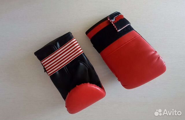 Перчатки для рукопашного боя