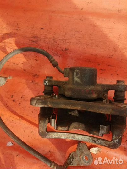 Суппорт тормозной задний правый Opel Antara (2006