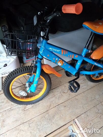 Велосипед 4х колёсный
