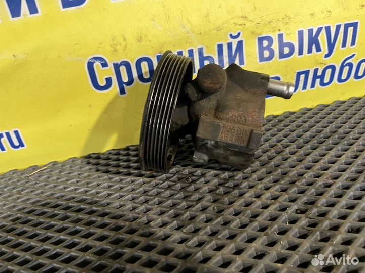 Насос гур Renault Logan