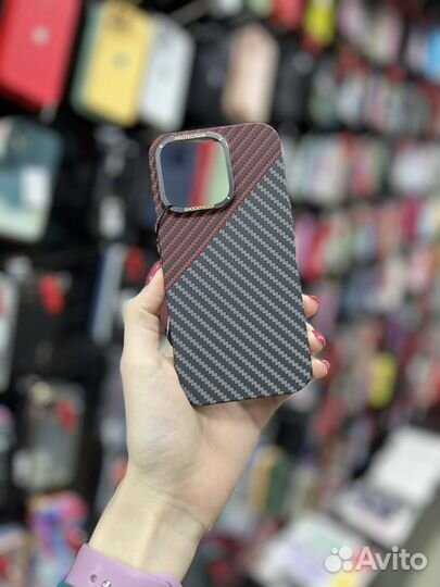 Карбоновые чехлы для iPhone