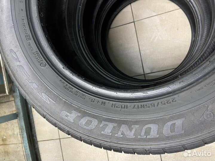 Dunlop Grandtrek ST30 225/65 R17