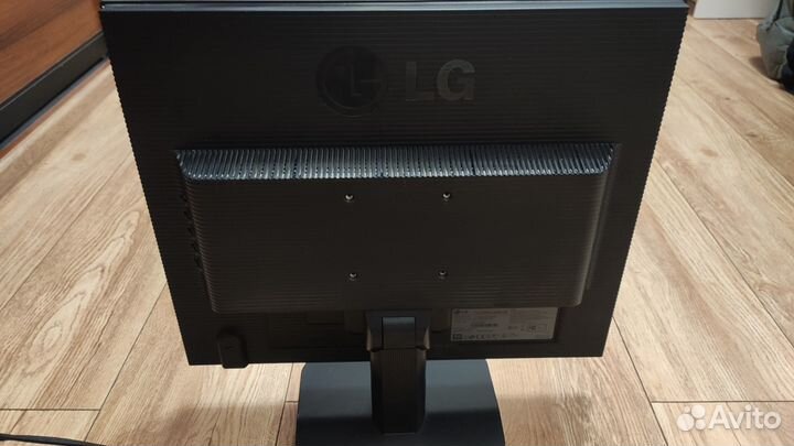 Монитор lg flatron l1918s