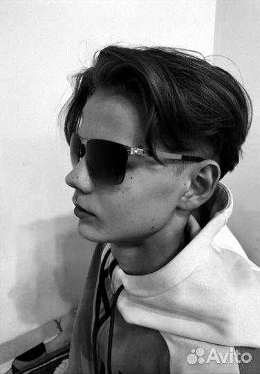 Солнцезащитные очки Tony Morgan