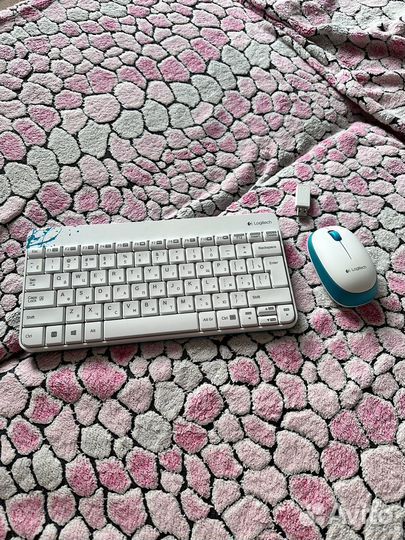 Комплект беспроводной клавиатура и мышь