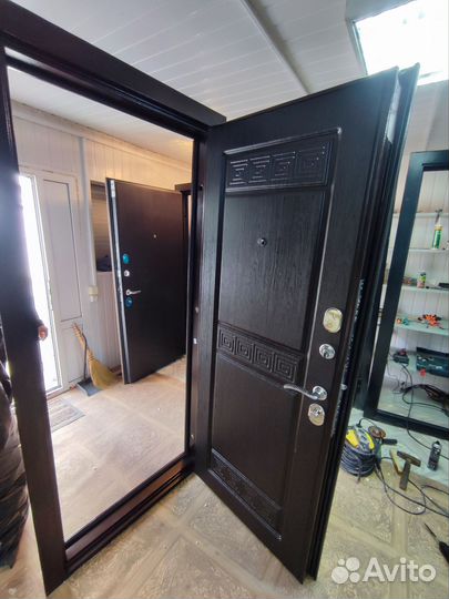 Дверь входная 11см 86я